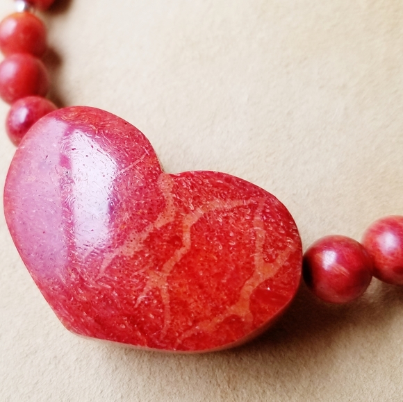 GSJ Spiny Oyster Heart & Bead Necklace EUC - Picture 10 of 14